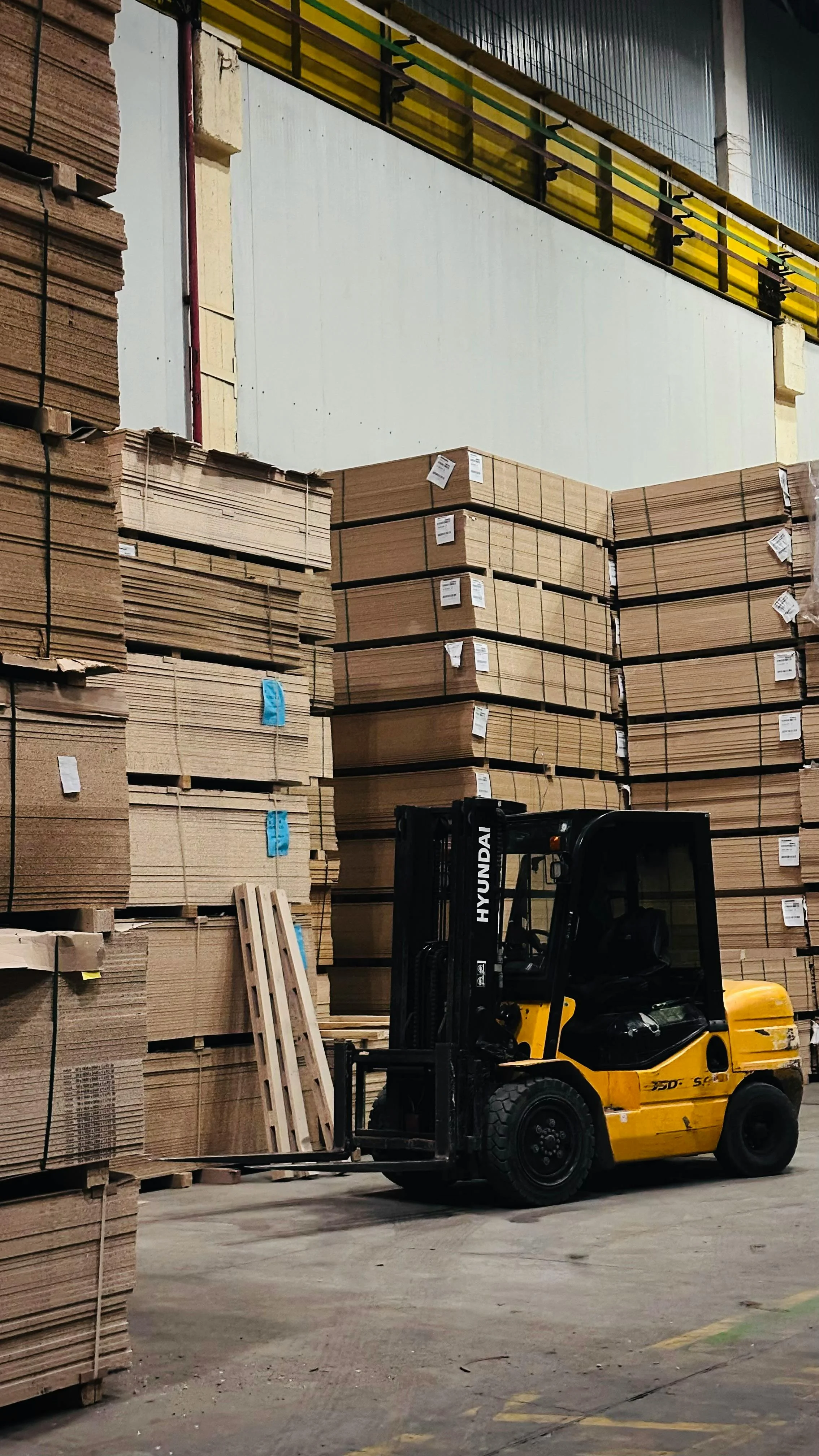Wood crating packaging